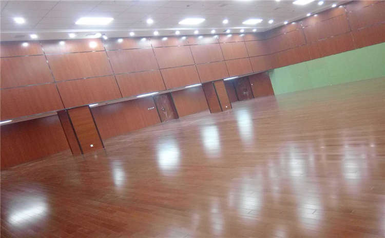常用的篮球场地板什么牌子好