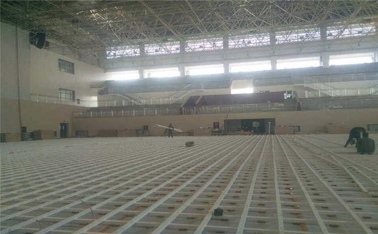 橡胶木风雨操场运动地板品牌厂家