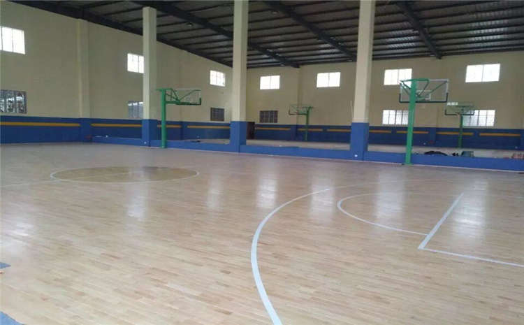 专业的运动体育地板价格