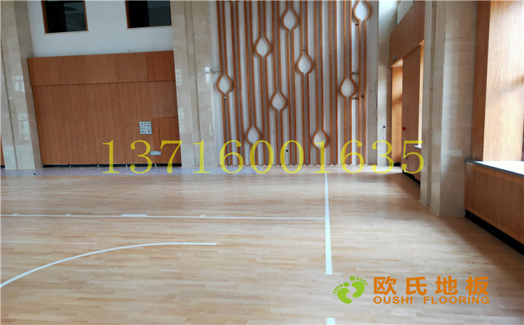 黑龙江双鸭山篮球馆木地板案例—欧氏舞台木地板厂家